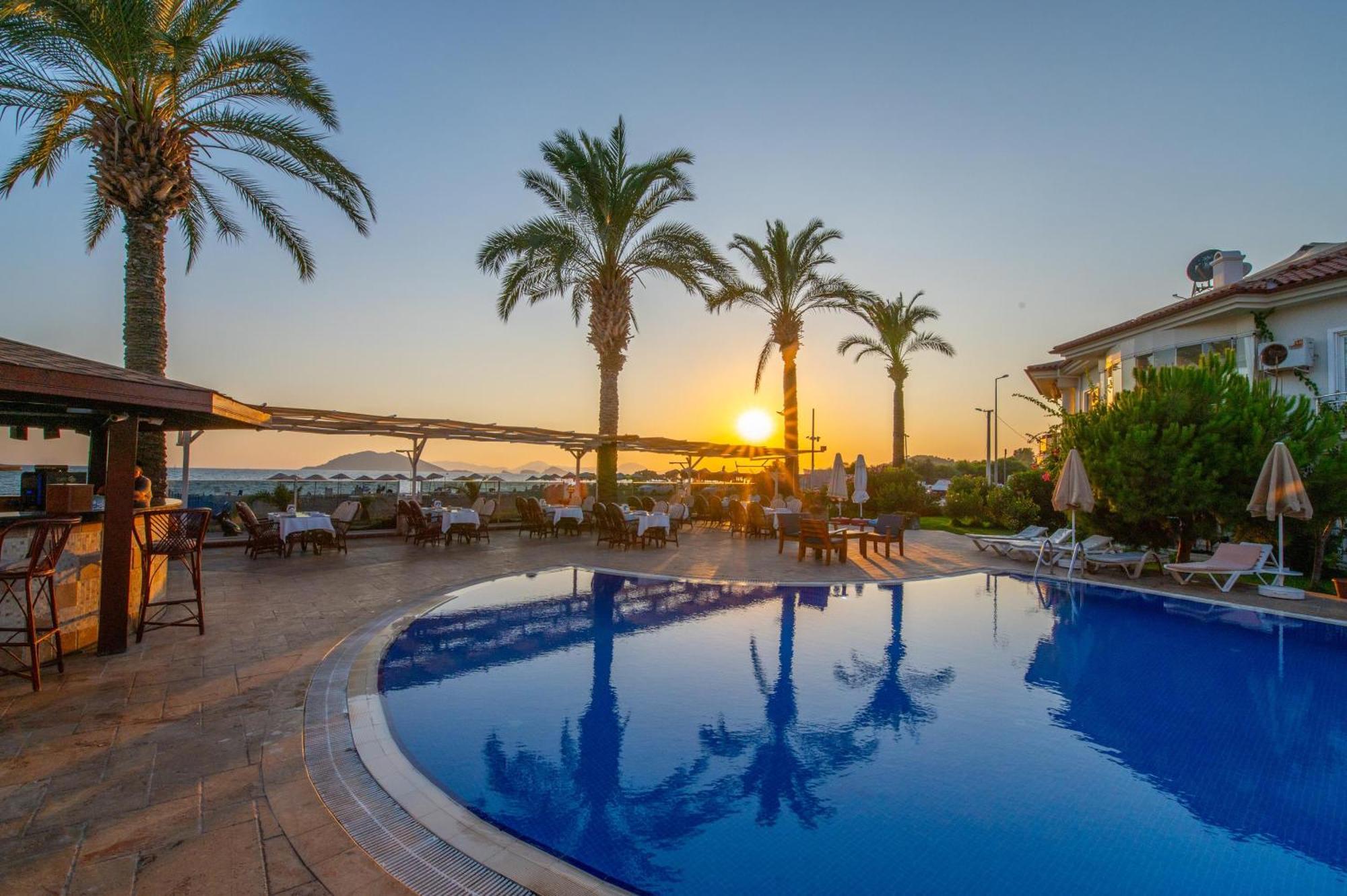Sunset Beach Villas And Apartments Fethiye Exteriér fotografie